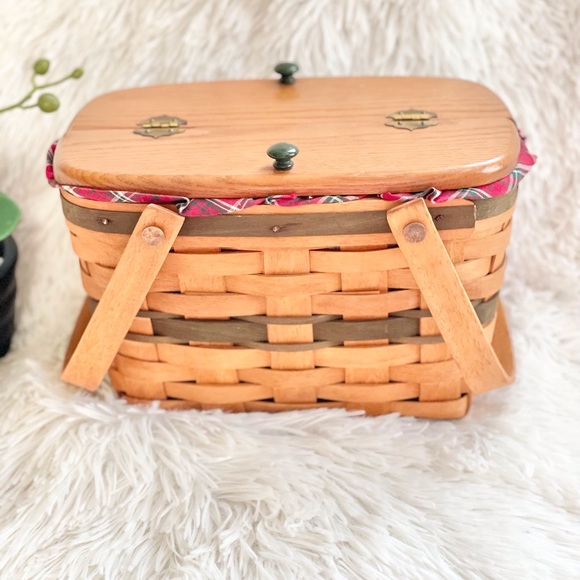 Vtg Longaberger Seasons Greetings Basket w/Liner Protector 1992 Christmas green - Picture 3 of 16